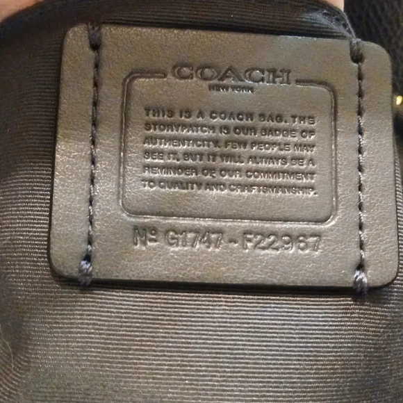 🖤 Coach Small City Tote | Midnight Navy / Black Crossgrain Leather | Gold HW - Picture 2 of 12